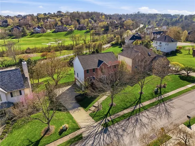 5010 Northfield Drive gallery image 44