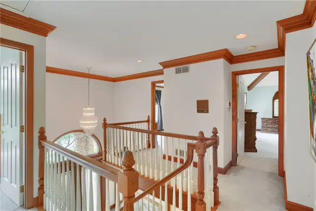 502 Colony Ct gallery image 11