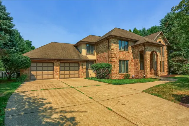 502 Colony Ct gallery image 19