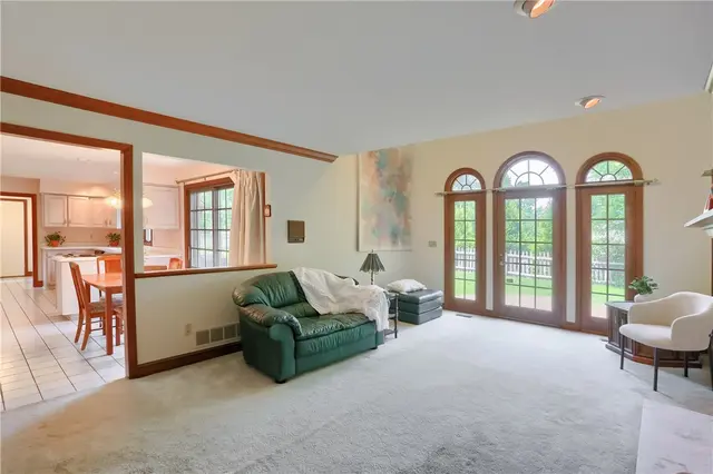 502 Colony Ct gallery image 24
