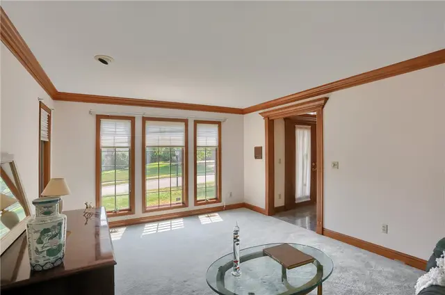 502 Colony Ct gallery image 28