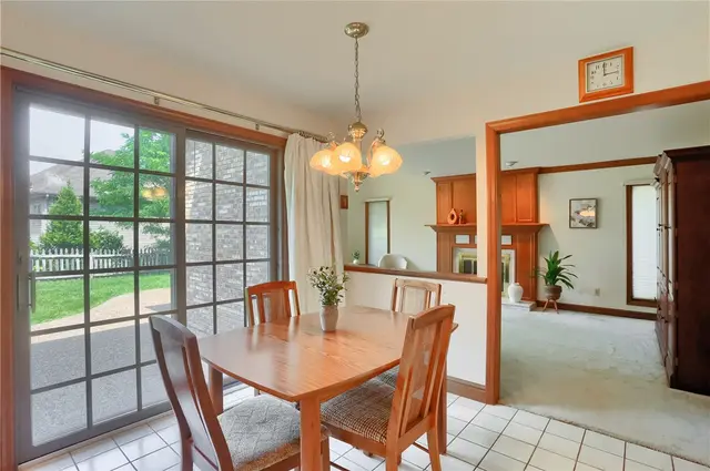 502 Colony Ct gallery image 30