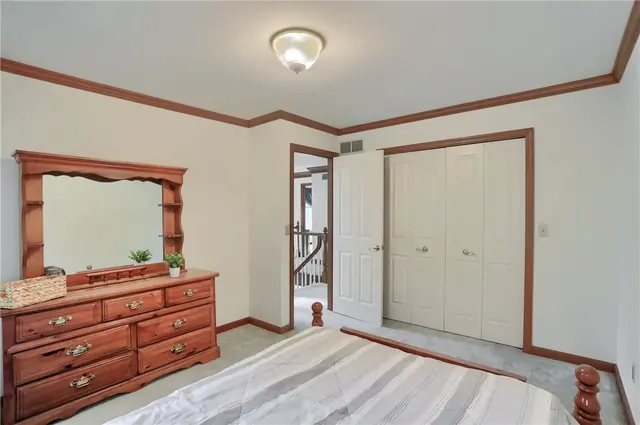 502 Colony Ct gallery image 37