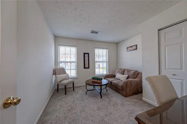 5020 Foxwood Ct gallery image 13