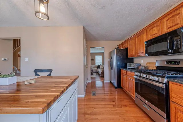 5020 Foxwood Ct gallery image 25