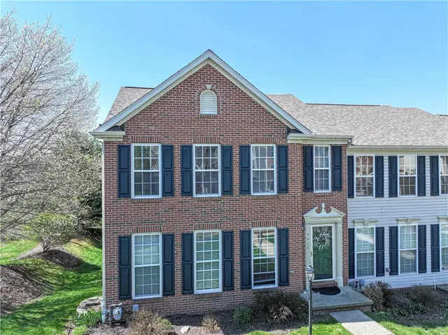 5020 Foxwood Ct