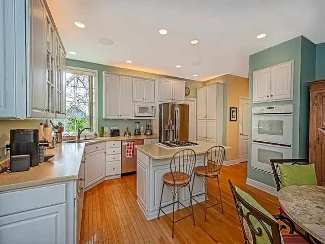 5023 Northfield Dr gallery image 10