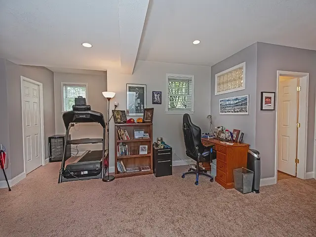 5023 Northfield Dr gallery image 18