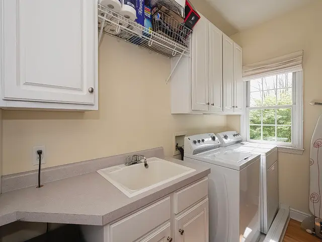 5023 Northfield Dr gallery image 19
