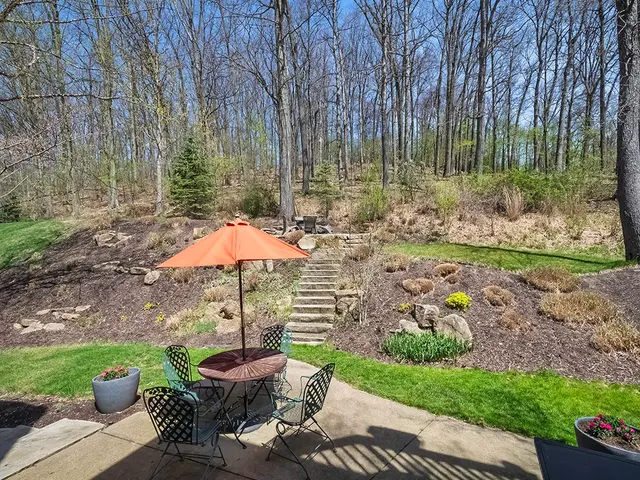 5023 Northfield Dr gallery image 28