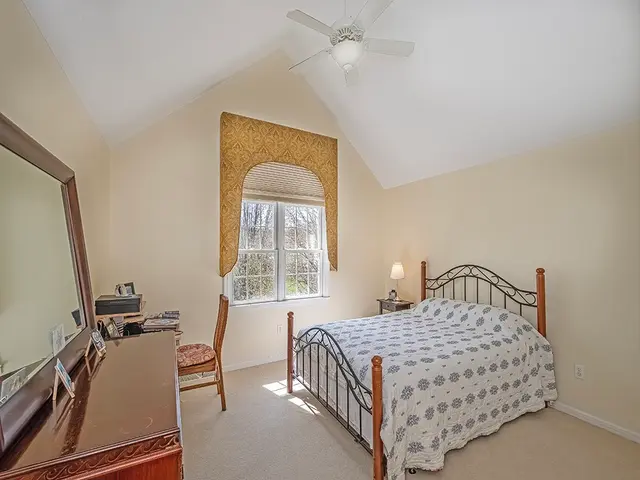 5023 Northfield Dr gallery image 29