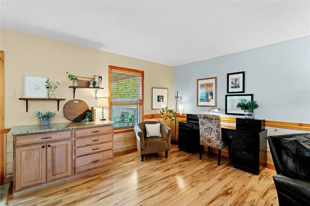 5029 Summit Dr gallery image 4