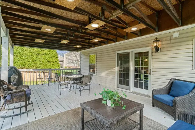 5029 Summit Dr gallery image 10