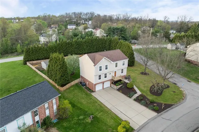 5029 Summit Dr gallery image 13