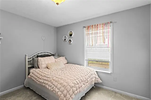 5029 Summit Dr gallery image 14