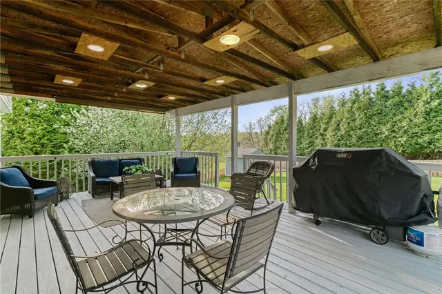5029 Summit Dr gallery image 22