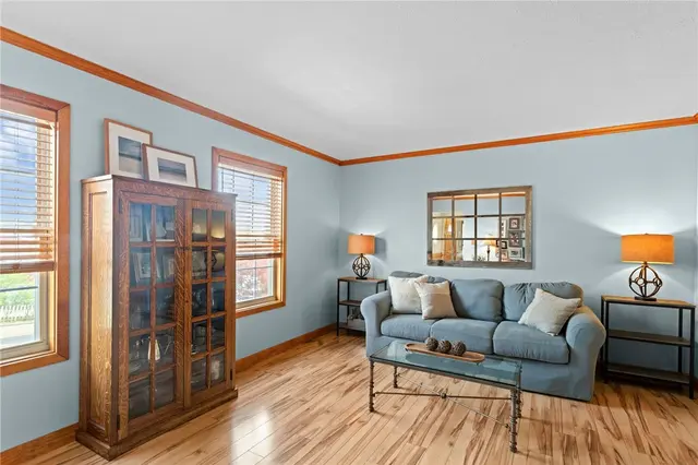 5029 Summit Dr gallery image 25