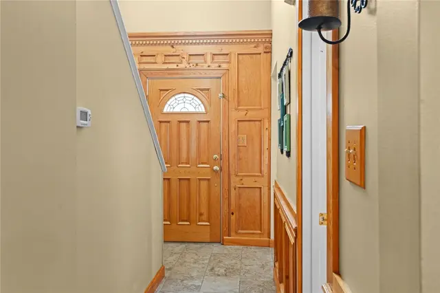 5029 Summit Dr gallery image 27