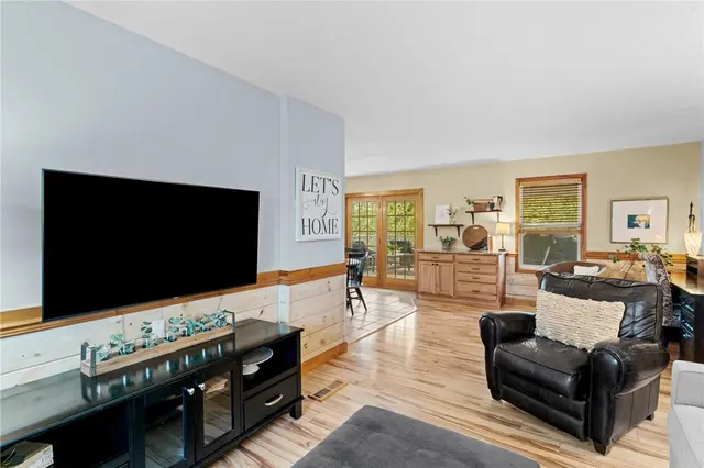 5029 Summit Dr gallery image 39