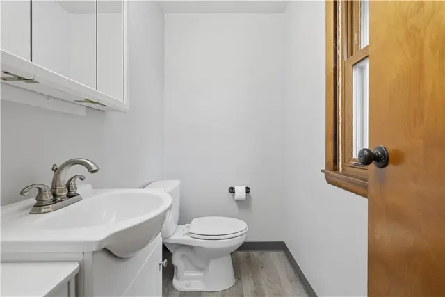 503 Greenwood Drive Ext gallery image 13