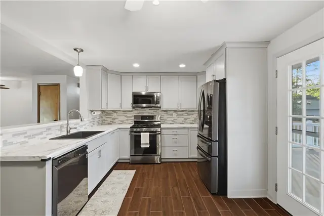 503 Greenwood Drive Ext gallery image 18