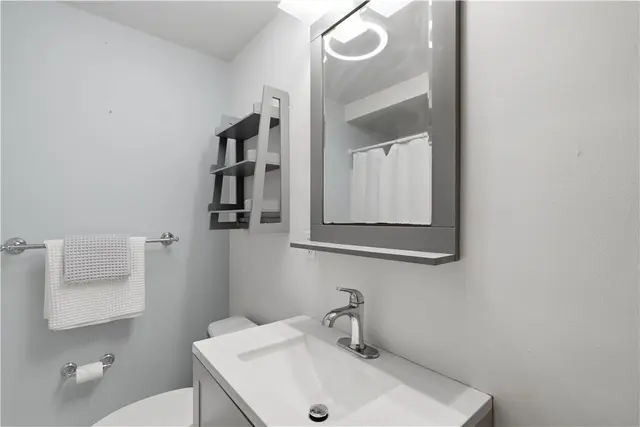 503 Greenwood Drive Ext gallery image 31