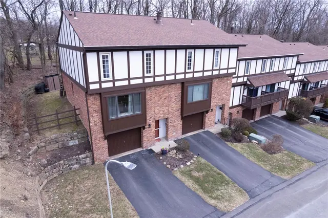503 Kingsberry Ct gallery image 11