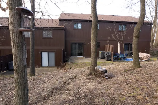 503 Kingsberry Ct gallery image 14