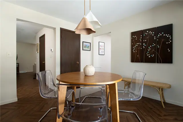 503 Kingsberry Ct gallery image 23