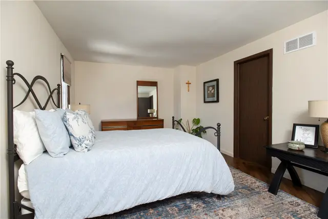 503 Kingsberry Ct gallery image 26