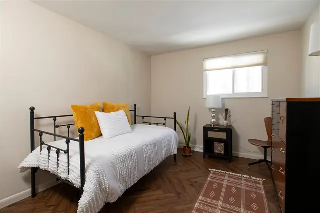 503 Kingsberry Ct gallery image 29