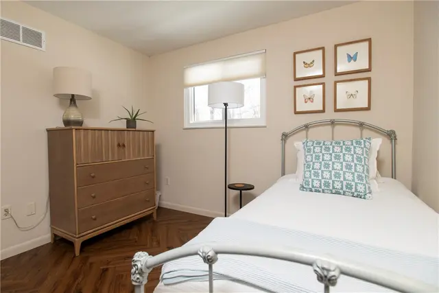 503 Kingsberry Ct gallery image 32