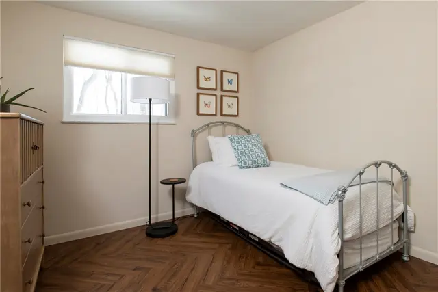 503 Kingsberry Ct gallery image 33