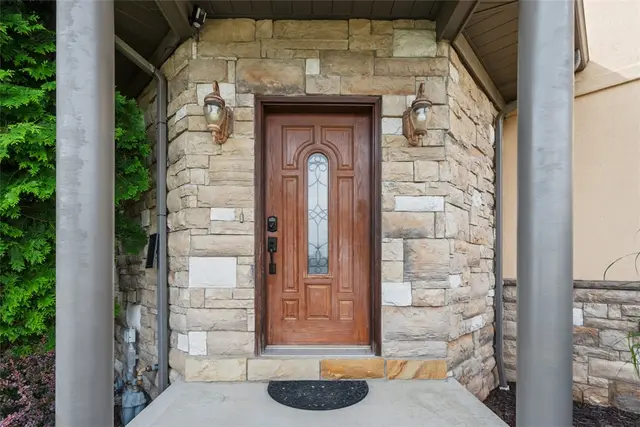 503 Kyle Ct gallery image 11