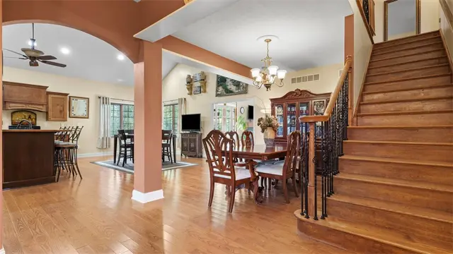 503 Kyle Ct gallery image 12