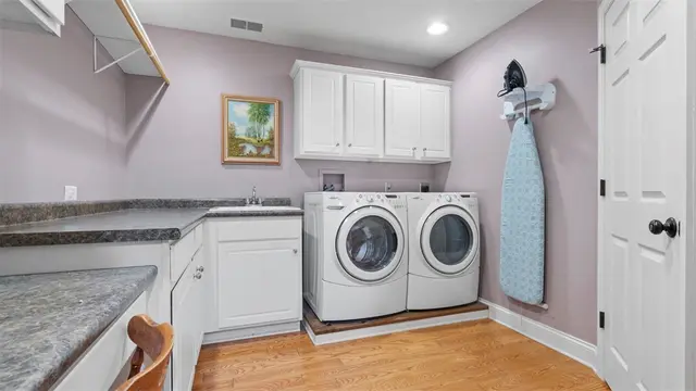 503 Kyle Ct gallery image 26