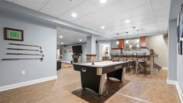 503 Kyle Ct gallery image 34