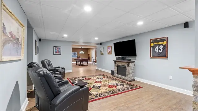 503 Kyle Ct gallery image 35