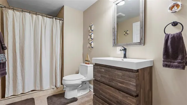 503 Kyle Ct gallery image 40