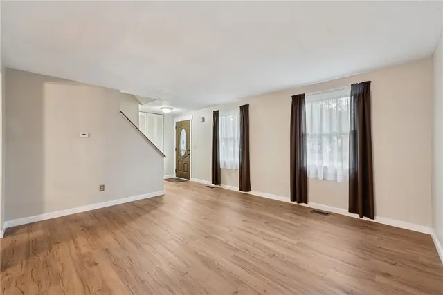 503 Quail Dr gallery image 4