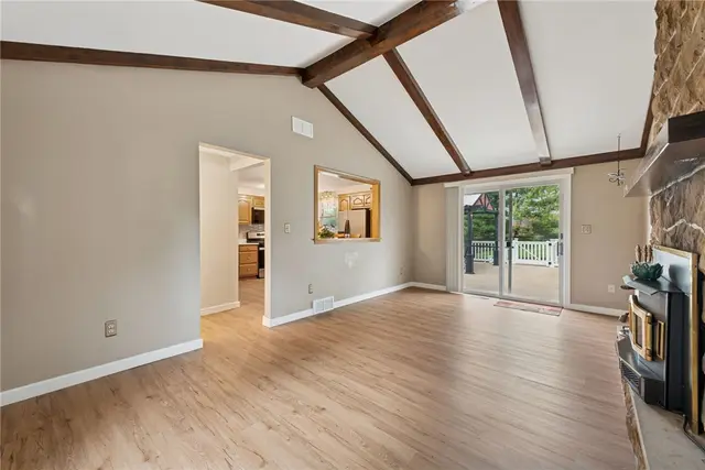 503 Quail Dr gallery image 6