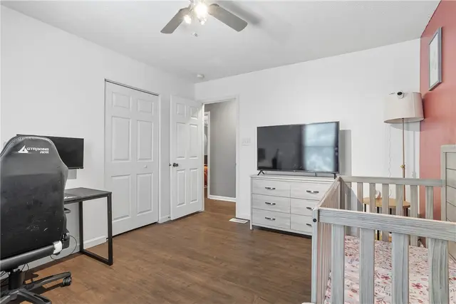 503 Ten Point Ln gallery image 19