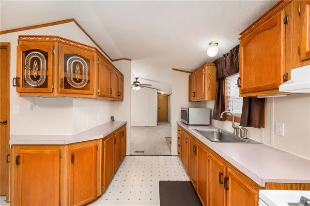 503 Tioga Drive gallery image 17