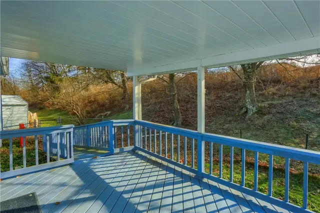 5035 Bear Run Rd gallery image 3