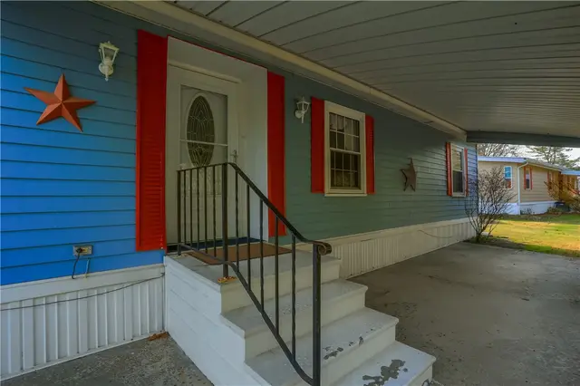 5035 Bear Run Rd gallery image 4