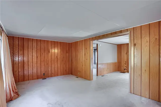 5035 Bear Run Rd gallery image 6