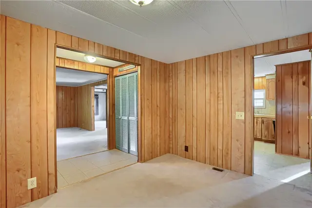 5035 Bear Run Rd gallery image 32