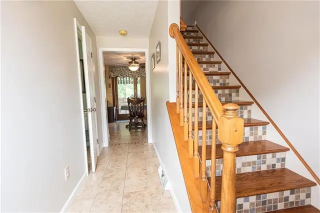 5037 Sunnyslope Dr gallery image 18