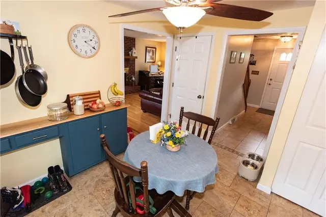 5037 Sunnyslope Dr gallery image 21