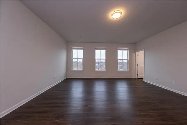 504 Florida gallery image 6